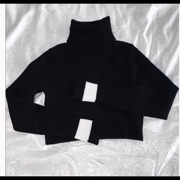 Zara Sweaters - sweater